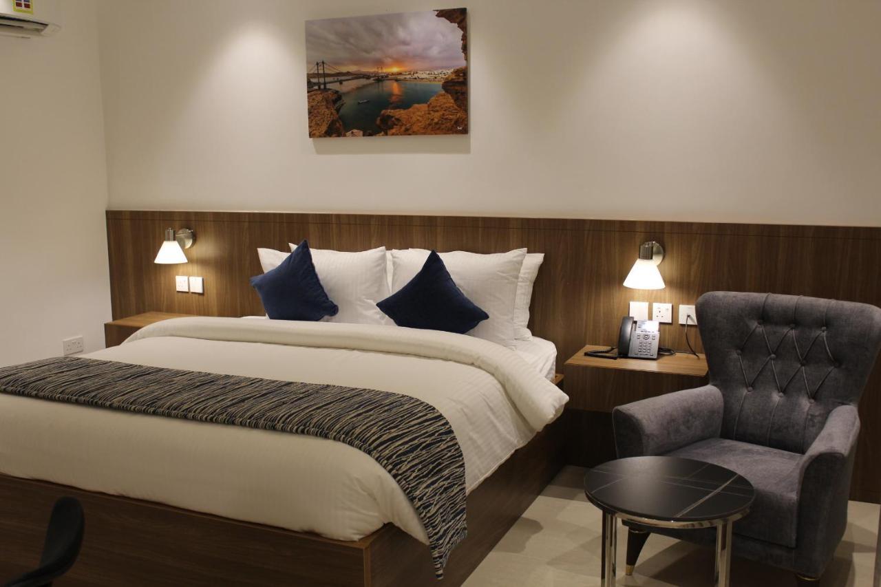 Duqm Express Hotel Esterno foto