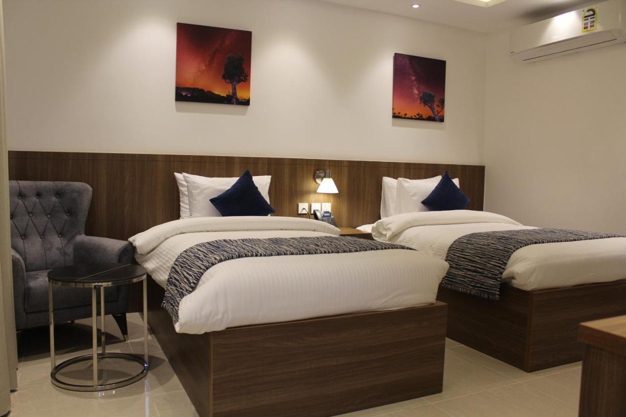 Duqm Express Hotel Esterno foto