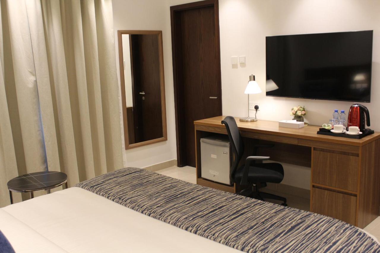 Duqm Express Hotel Esterno foto
