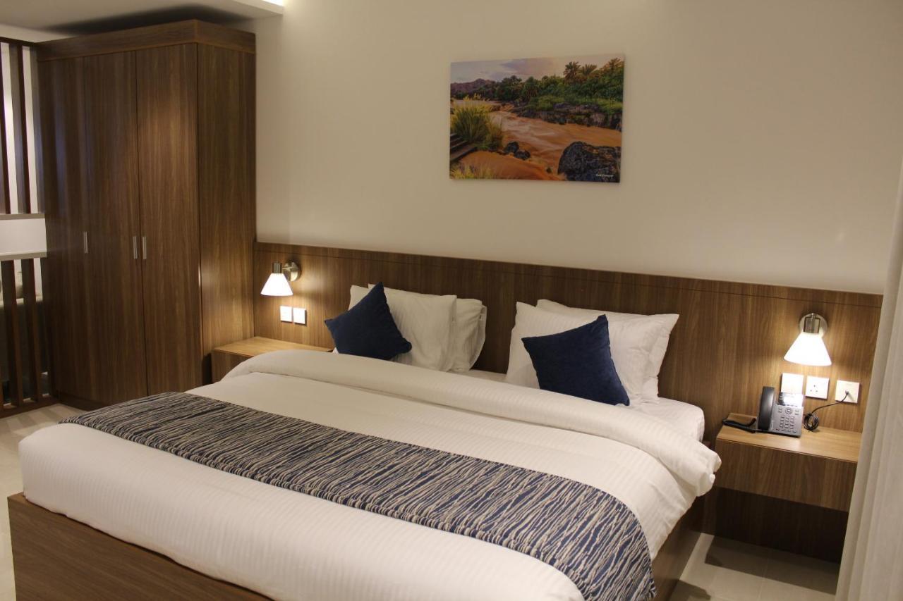 Duqm Express Hotel Esterno foto