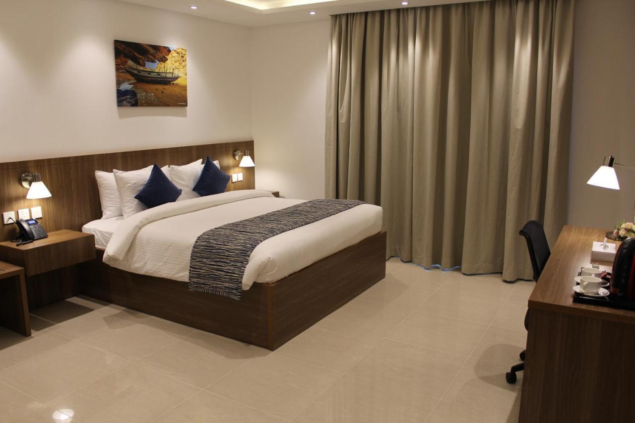 Duqm Express Hotel Esterno foto