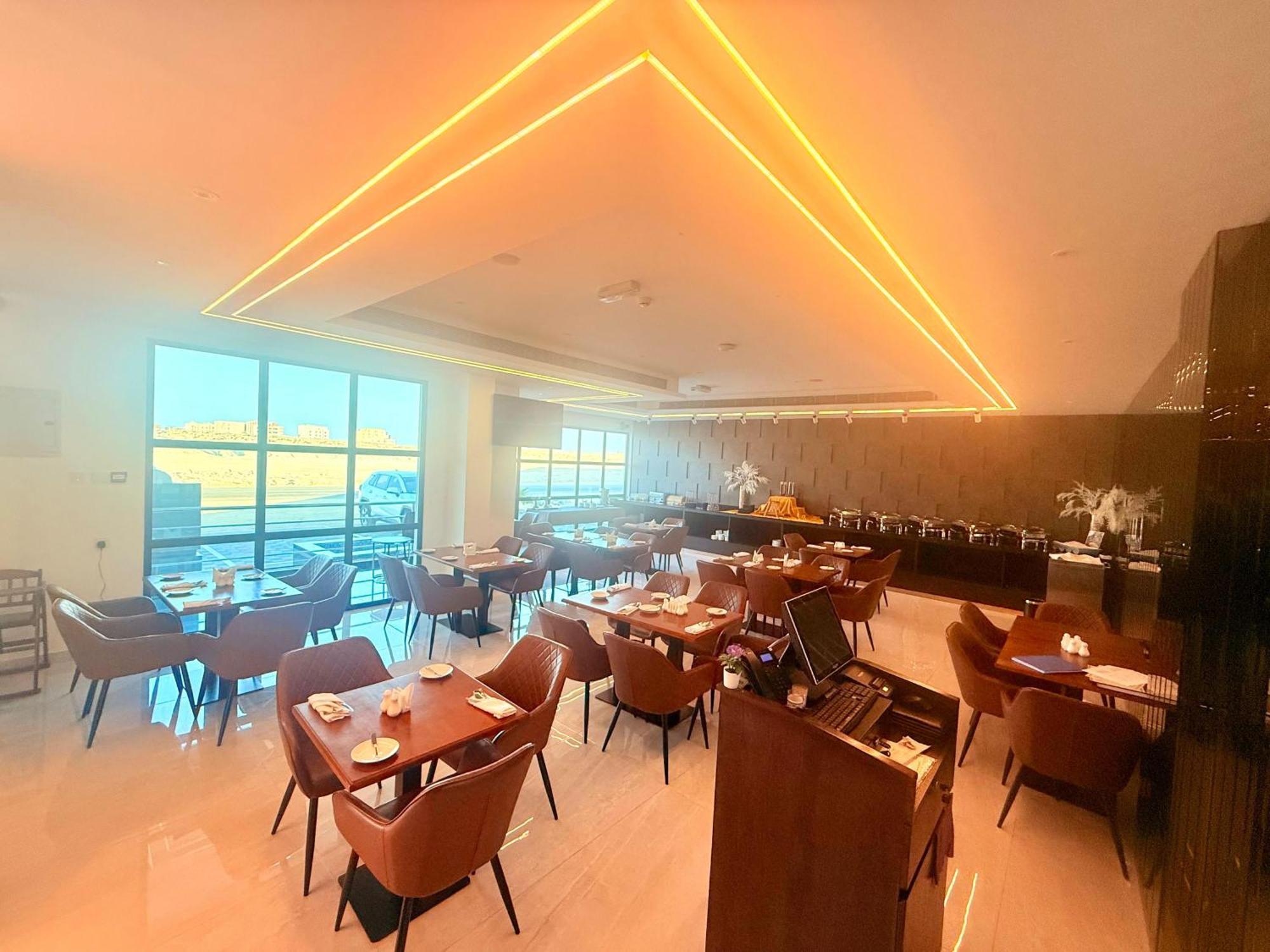 Duqm Express Hotel Esterno foto